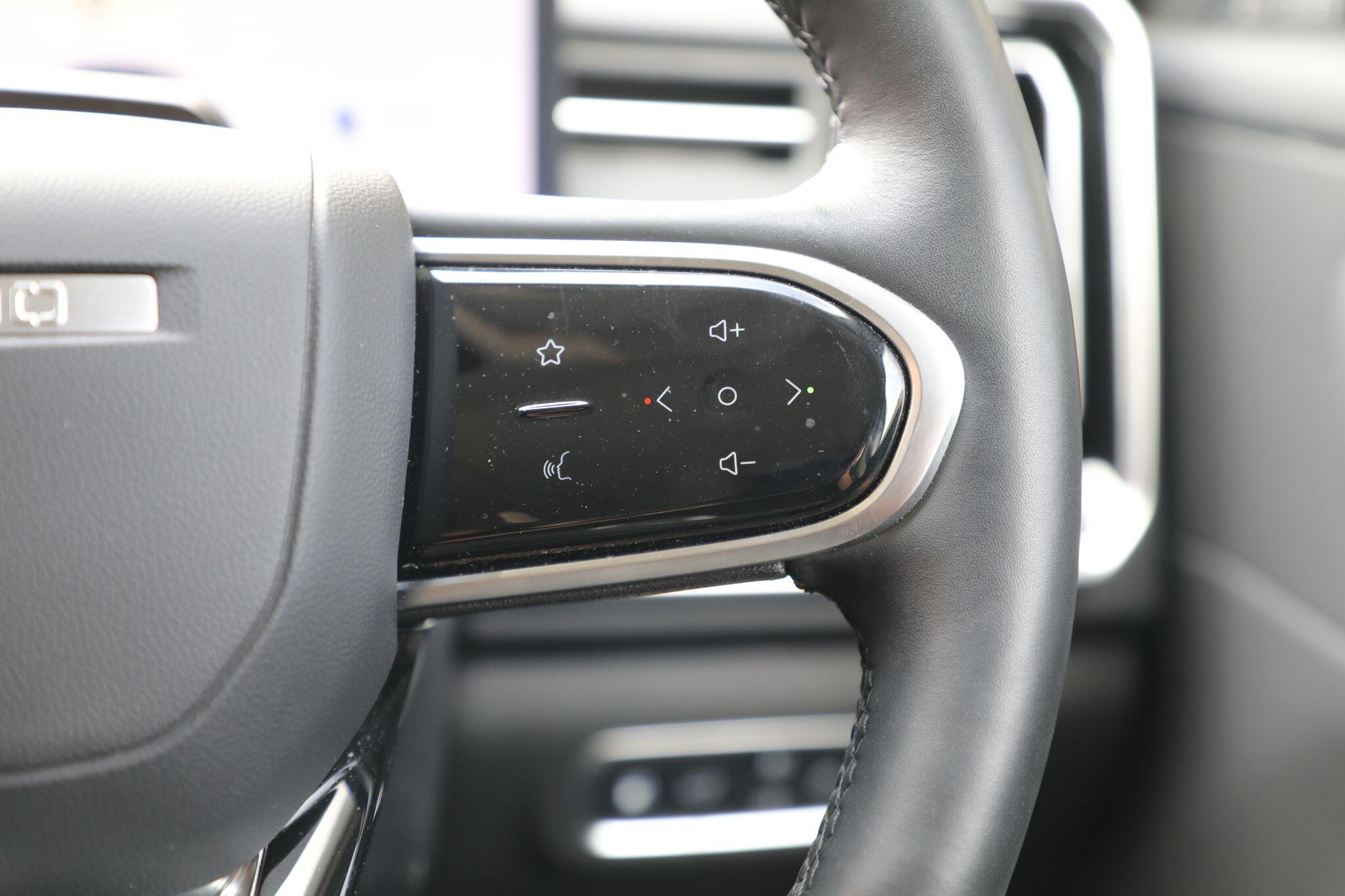 Large vehicle image